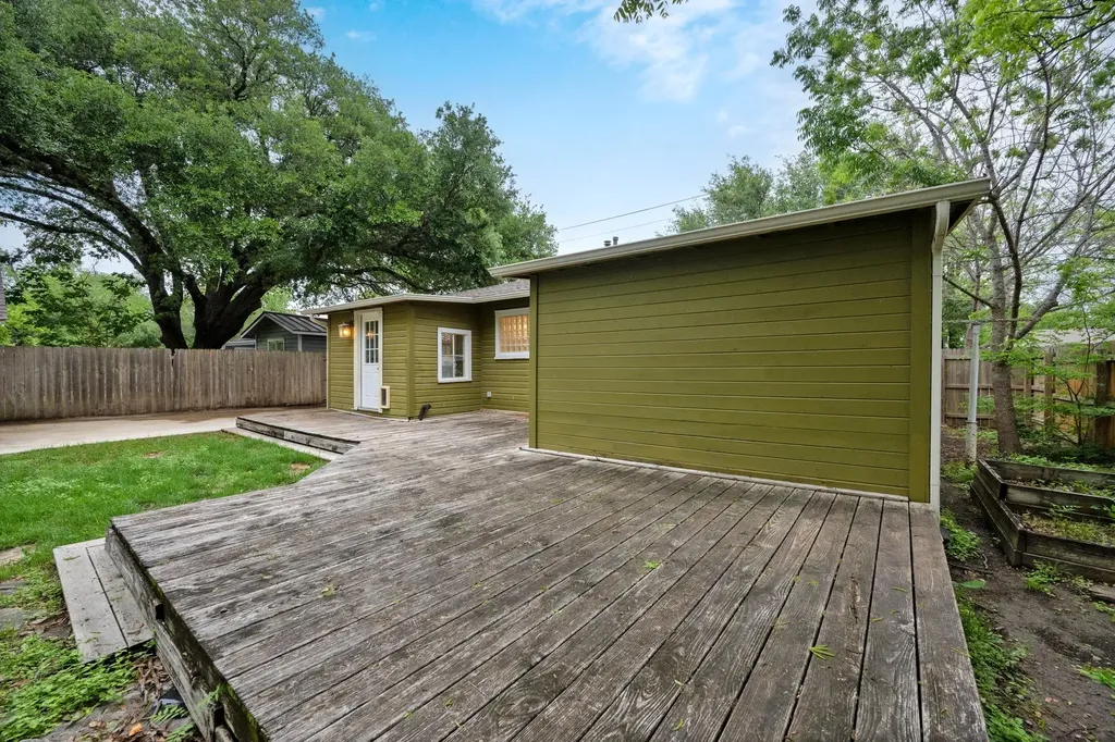 1216 S Myrtle Street Georgetown TX 78626