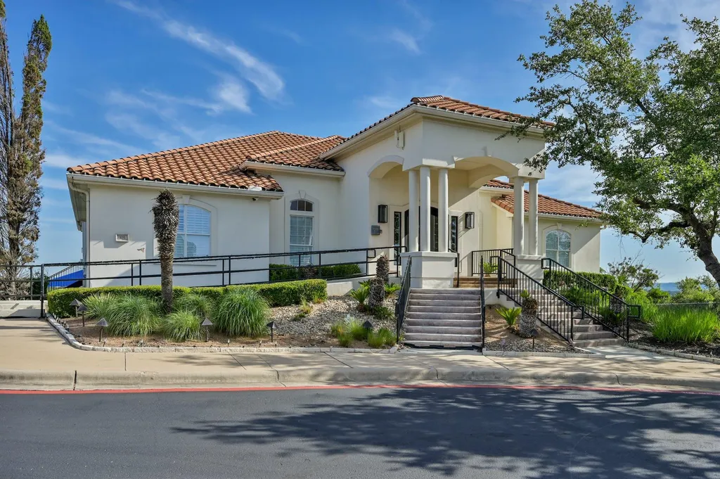 208 Aria Ridge Austin TX 78738