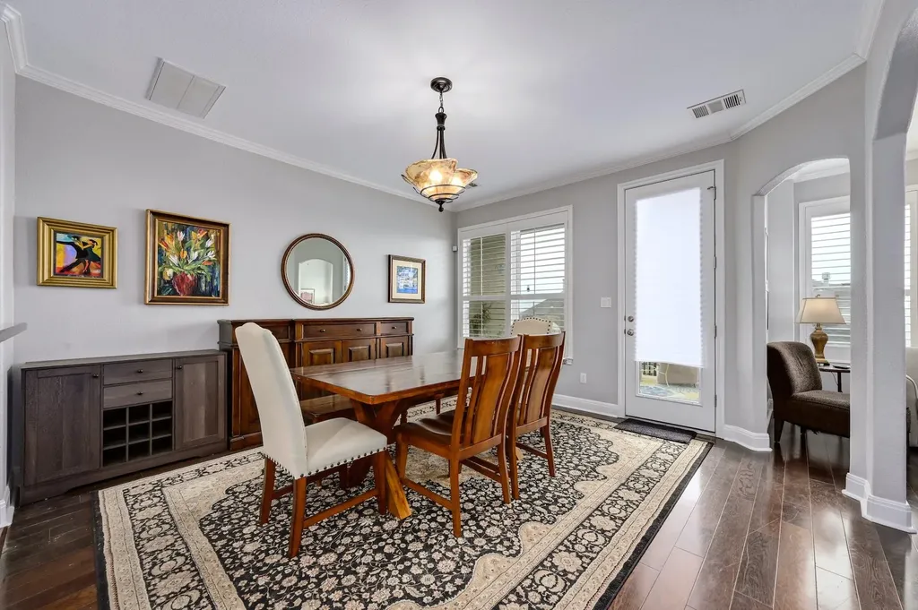 208 Aria Ridge Austin TX 78738