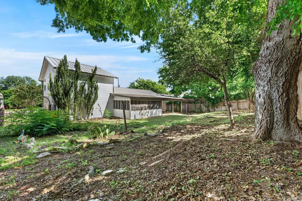 1010 Louise Street Marble Falls TX 78654