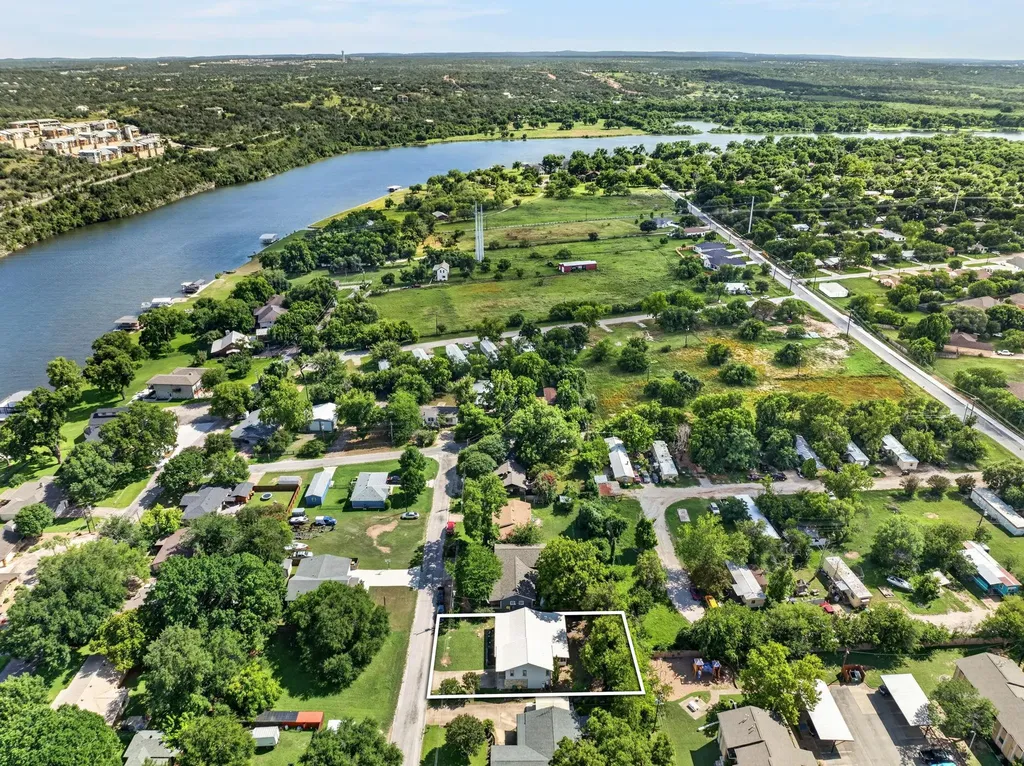 1010 Louise Street Marble Falls TX 78654