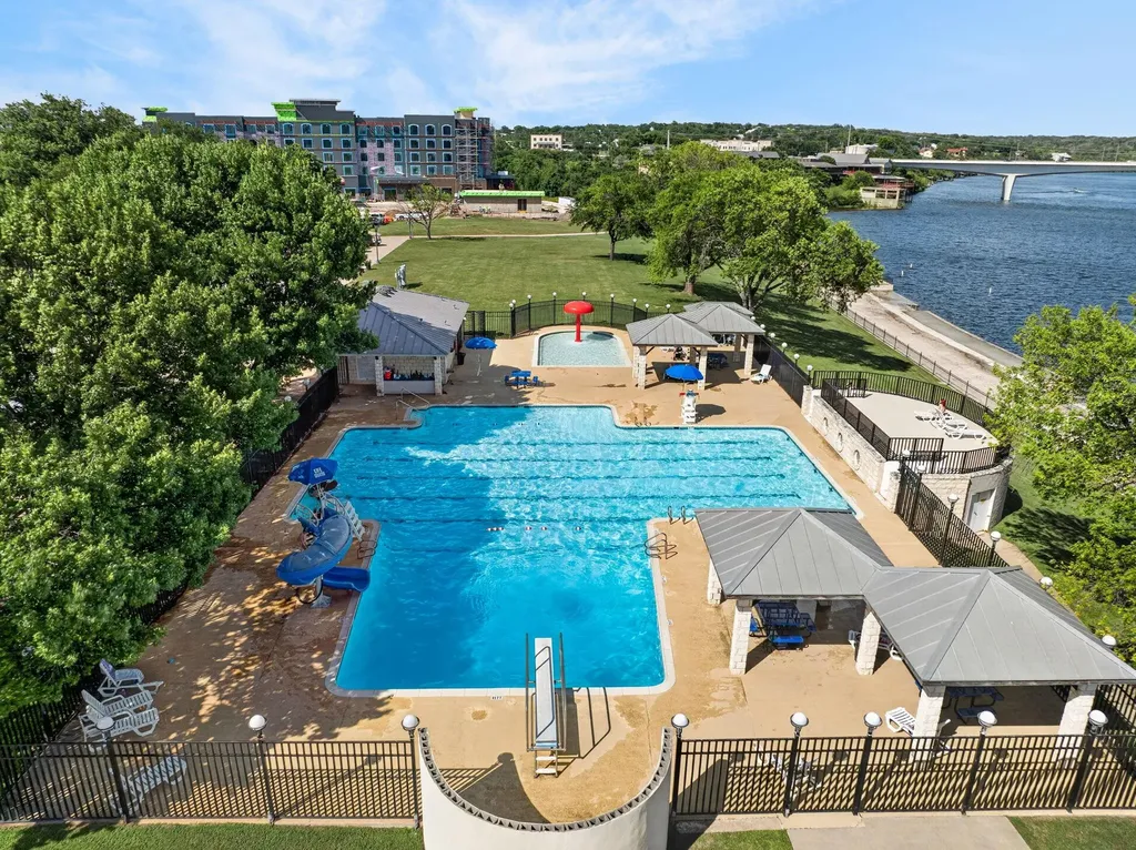 1010 Louise Street Marble Falls TX 78654