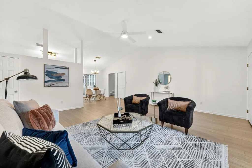 1010 Louise Street Marble Falls TX 78654