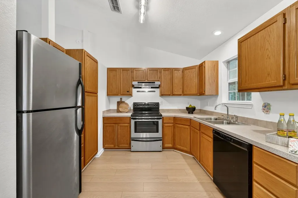 1010 Louise Street Marble Falls TX 78654