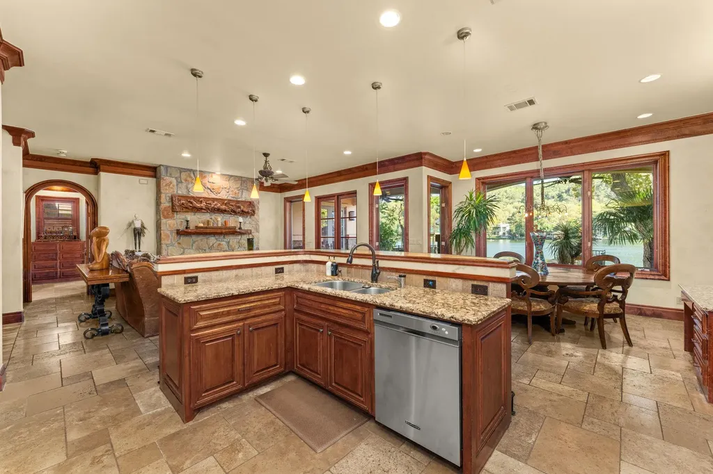3111 Ski Shores Terrace Austin TX 78730