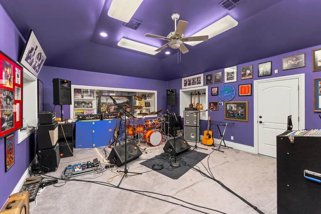 3111 Ski Shores Terrace Austin TX 78730