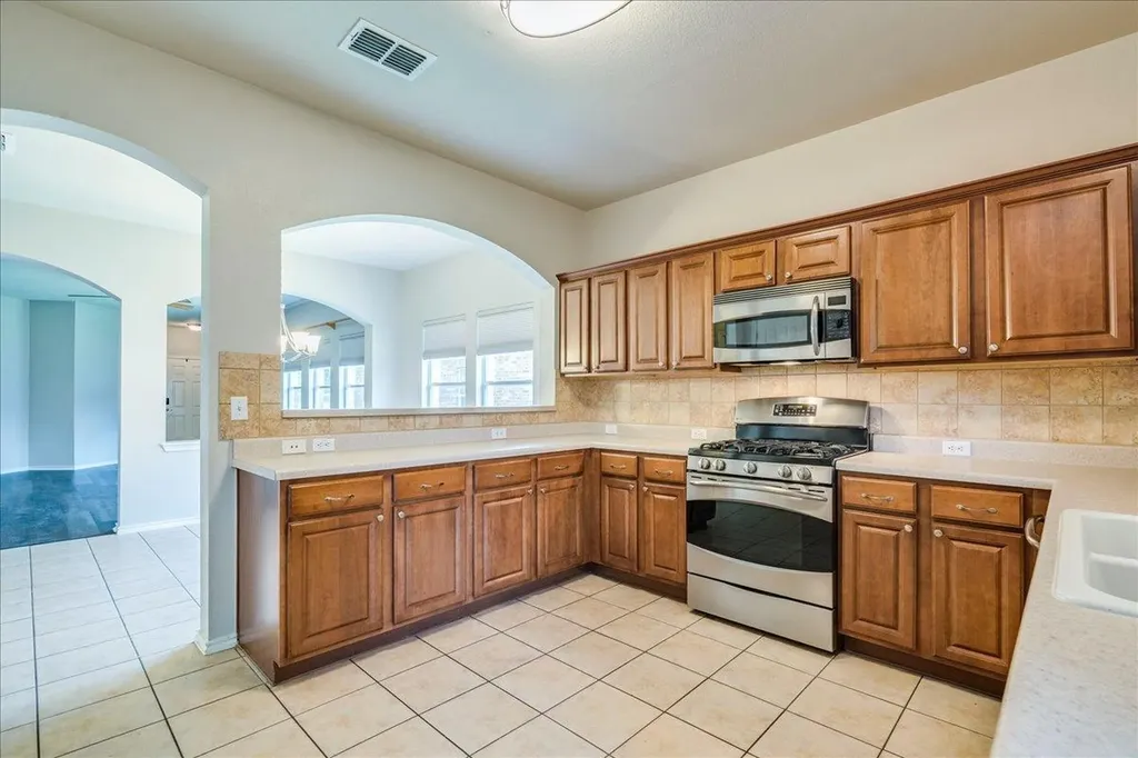 239 Dark Horse Lane Buda TX 78610