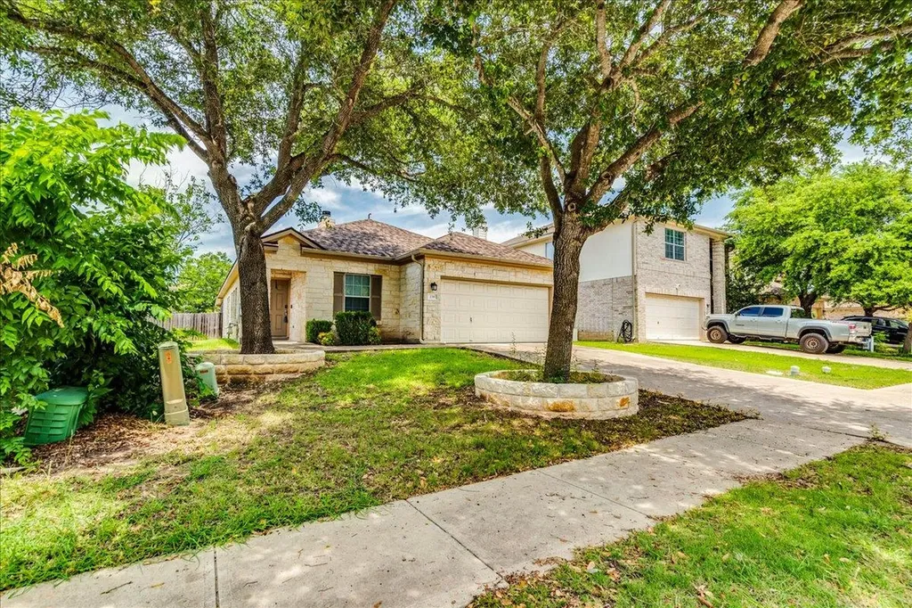 239 Dark Horse Lane Buda TX 78610