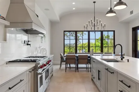 16714 Forest Way Austin TX 78734