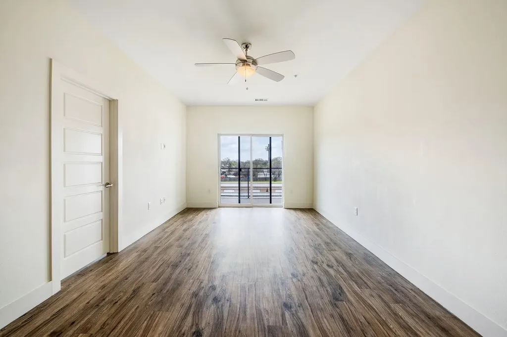 6444 Burnet Road Austin TX 78757