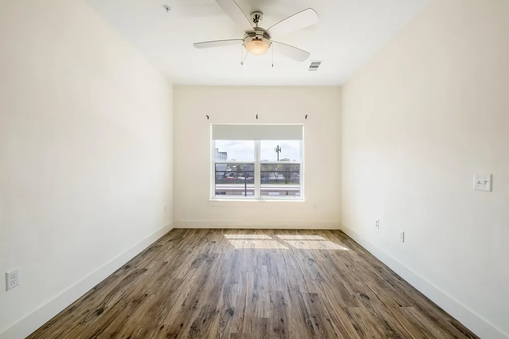 6444 Burnet Road Austin TX 78757