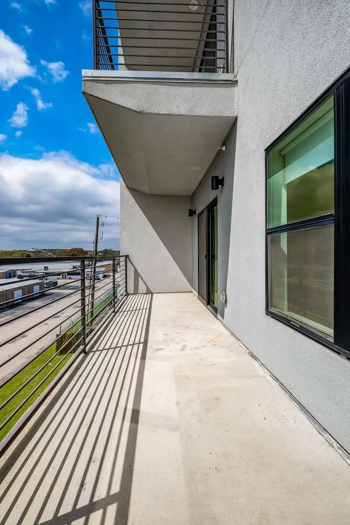 6444 Burnet Road Austin TX 78757