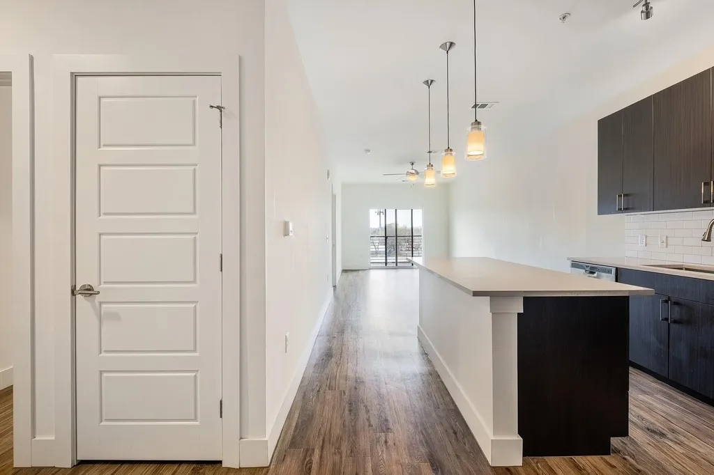 6444 Burnet Road Austin TX 78757
