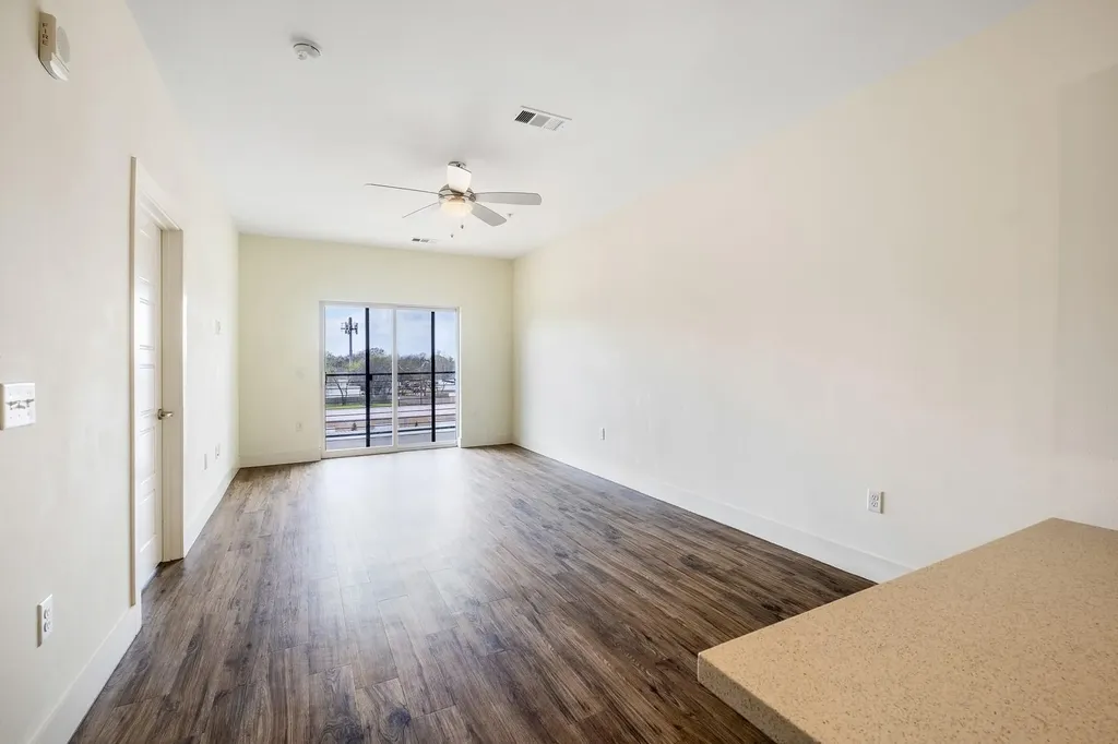6444 Burnet Road Austin TX 78757