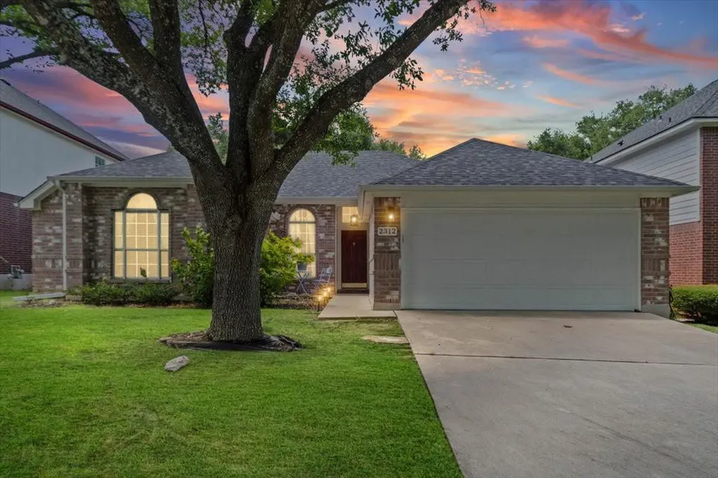 2312 Mockingbird Drive Round Rock TX 78681