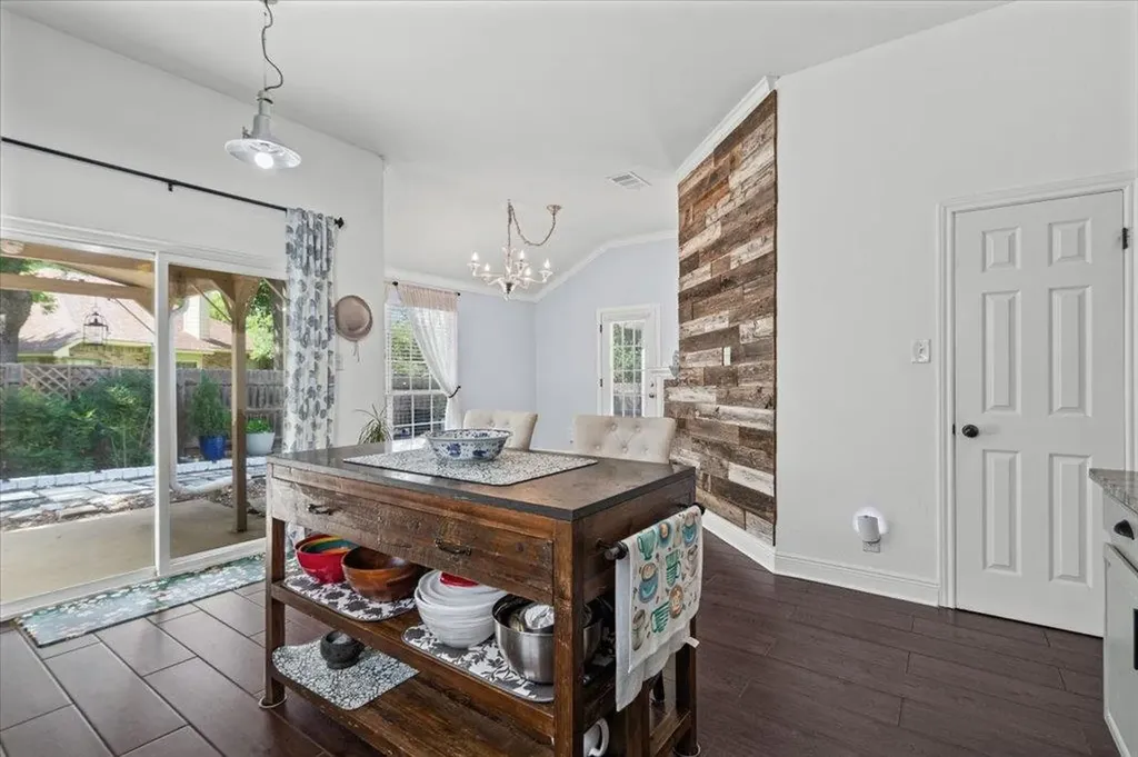 2312 Mockingbird Drive Round Rock TX 78681