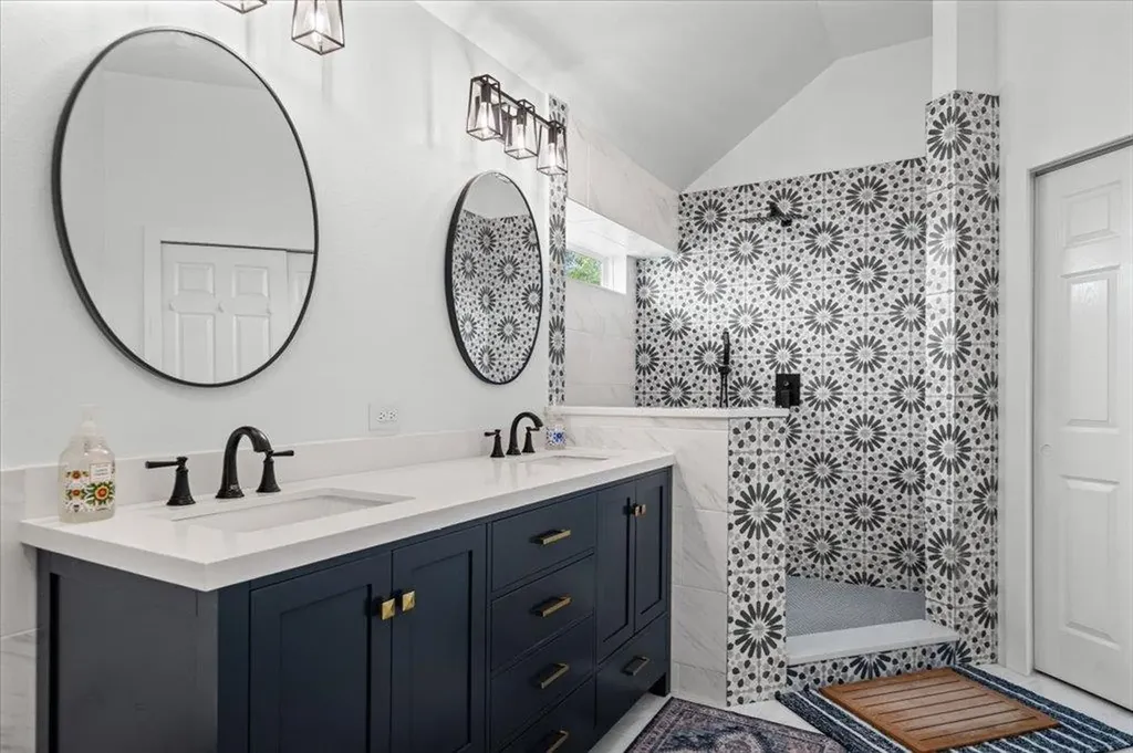 2312 Mockingbird Drive Round Rock TX 78681