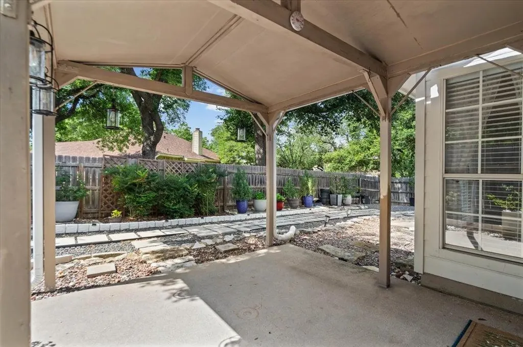 2312 Mockingbird Drive Round Rock TX 78681