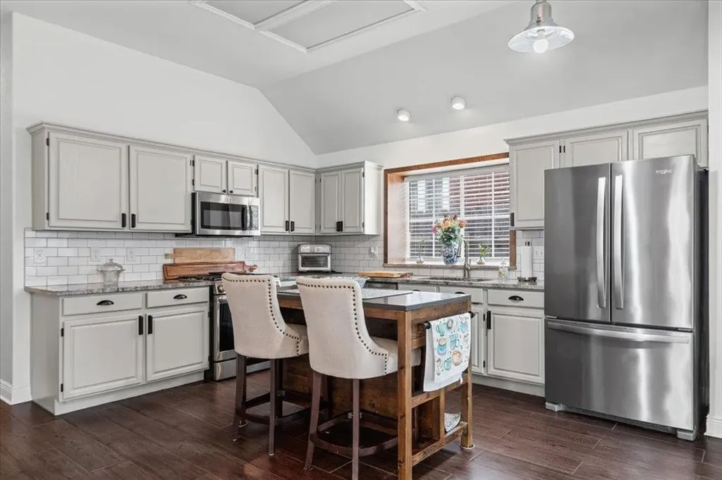2312 Mockingbird Drive Round Rock TX 78681