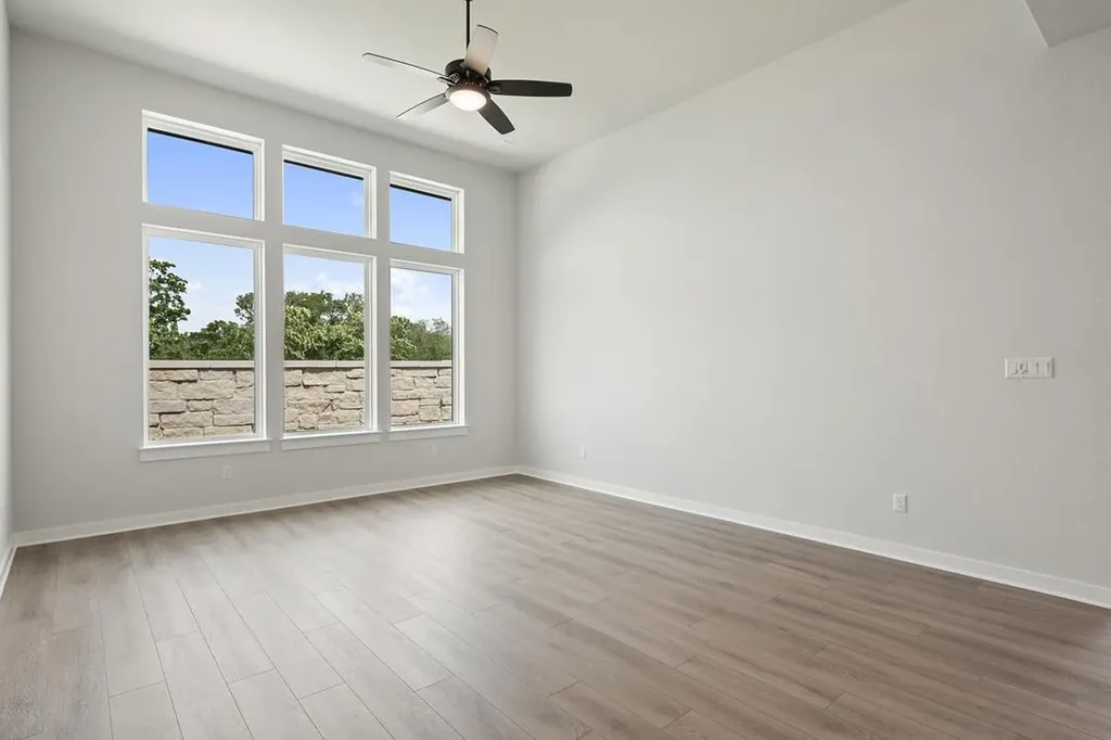 10732 Worth Lane Manor TX 78653