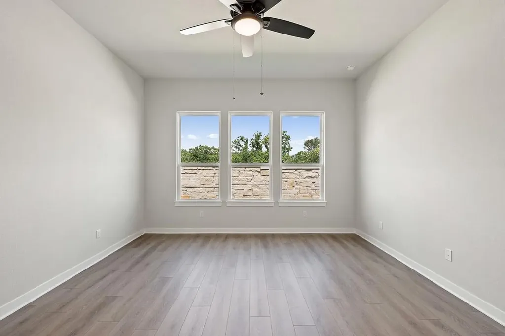 10732 Worth Lane Manor TX 78653