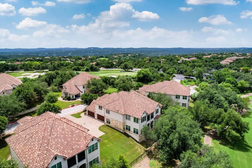 2210 University Club Drive Austin TX 78732