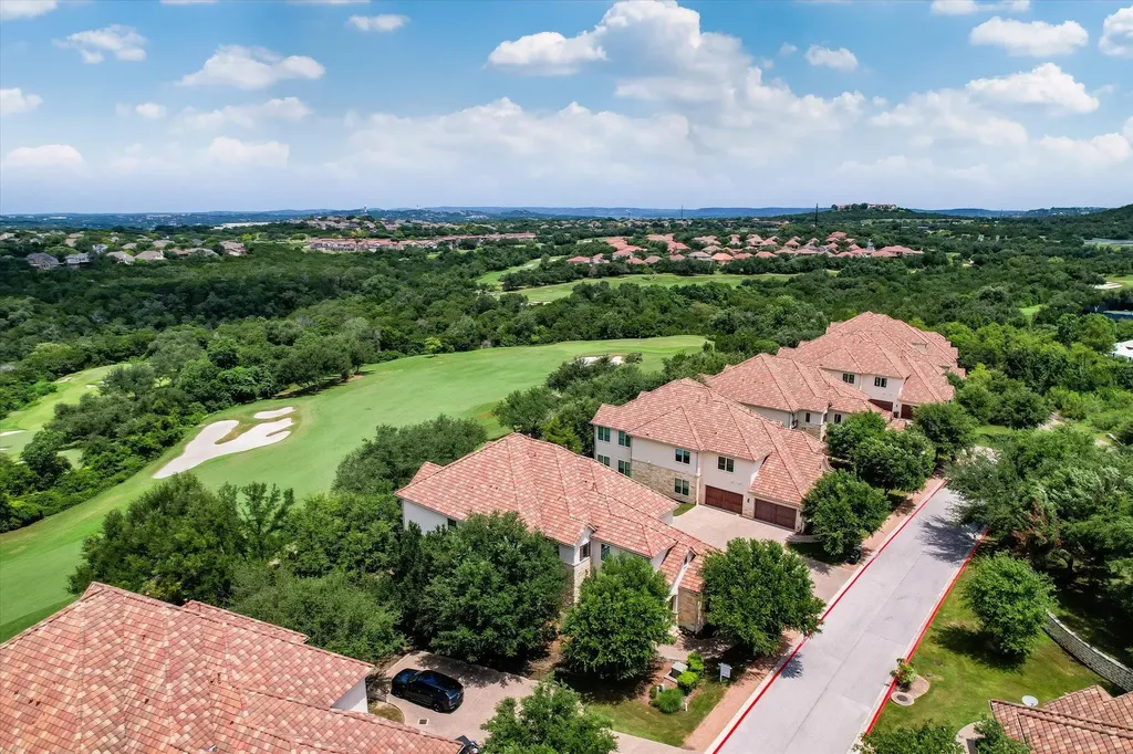 2210 University Club Drive Austin TX 78732