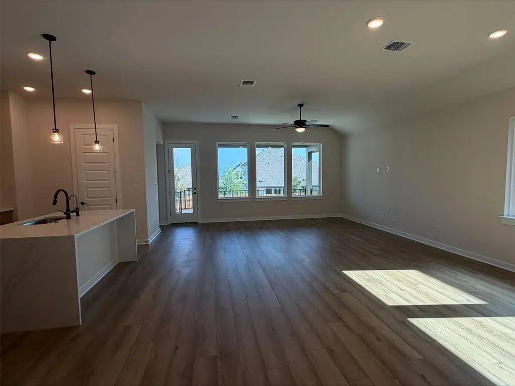 147 Bishop Wood Road Dripping Springs TX 78620