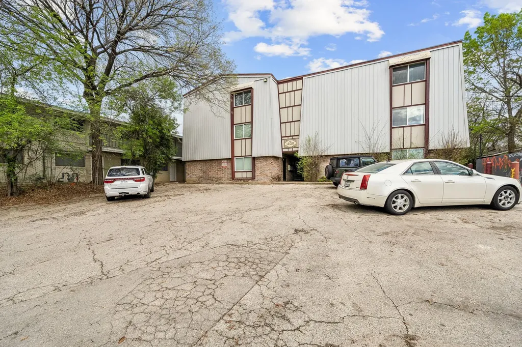 2207 Leon Street Austin TX 78705
