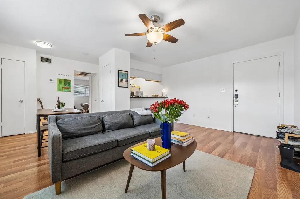 2207 Leon Street Austin TX 78705