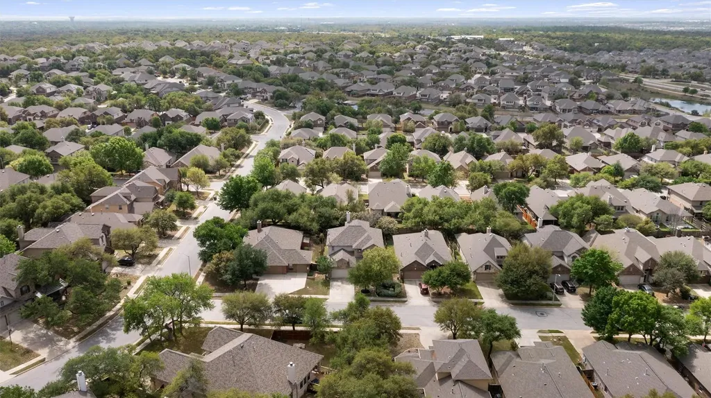 144 Copper Lake Lane Georgetown TX 78628
