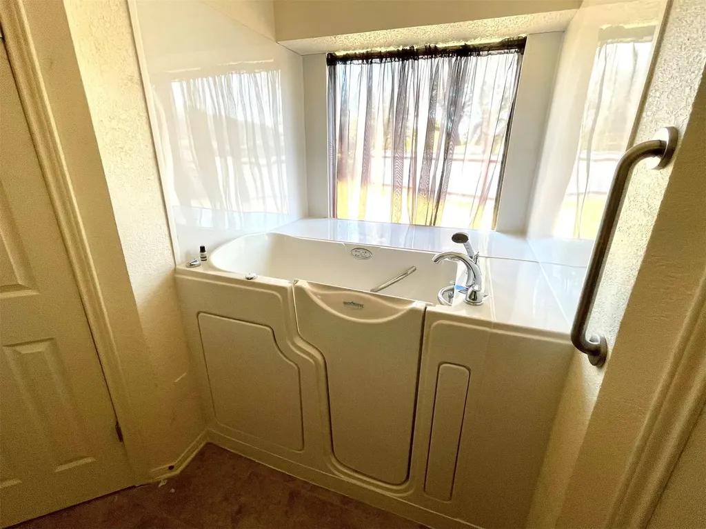 401 Highridge Cove Killeen TX 76543
