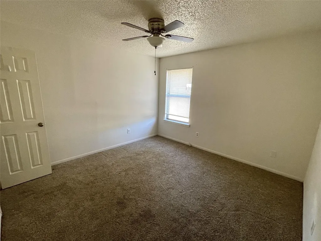 401 Highridge Cove Killeen TX 76543