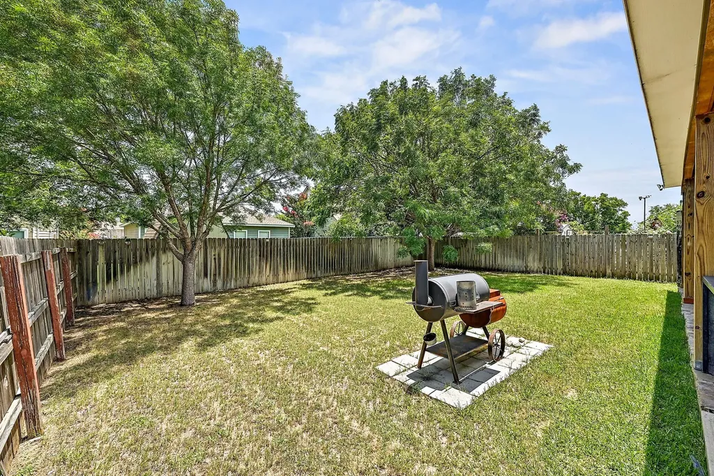 1061 London Lane Georgetown TX 78626