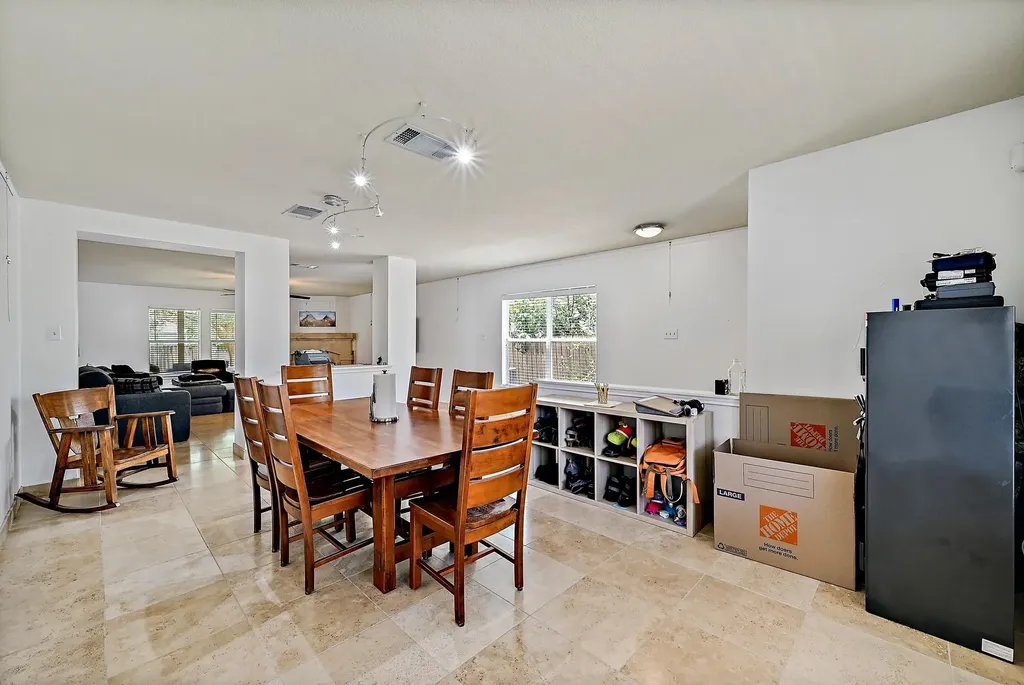 1061 London Lane Georgetown TX 78626