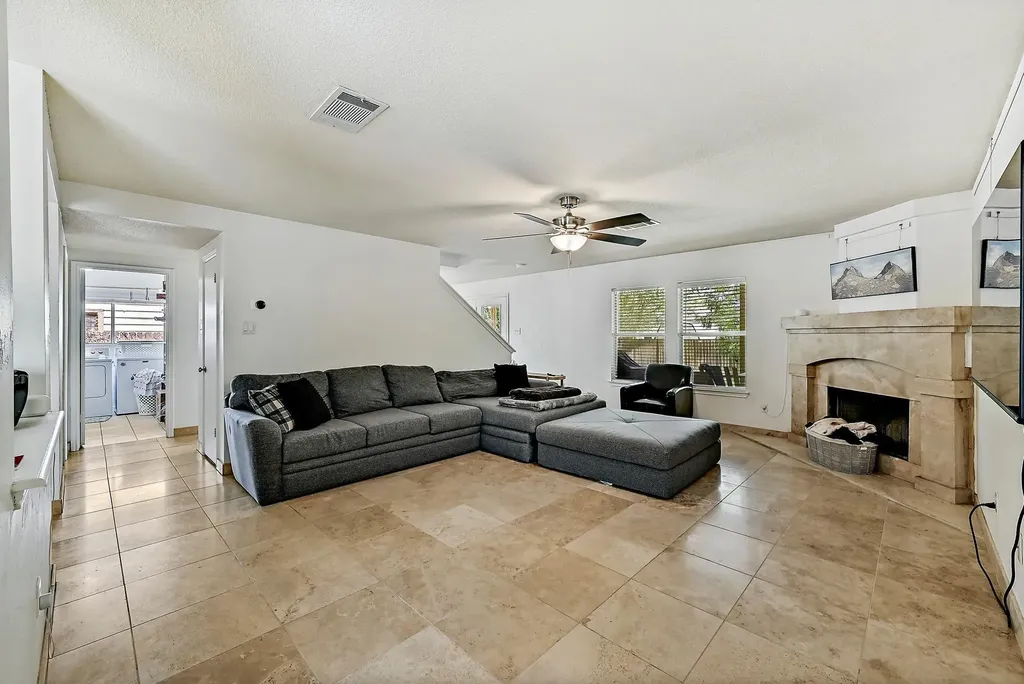 1061 London Lane Georgetown TX 78626