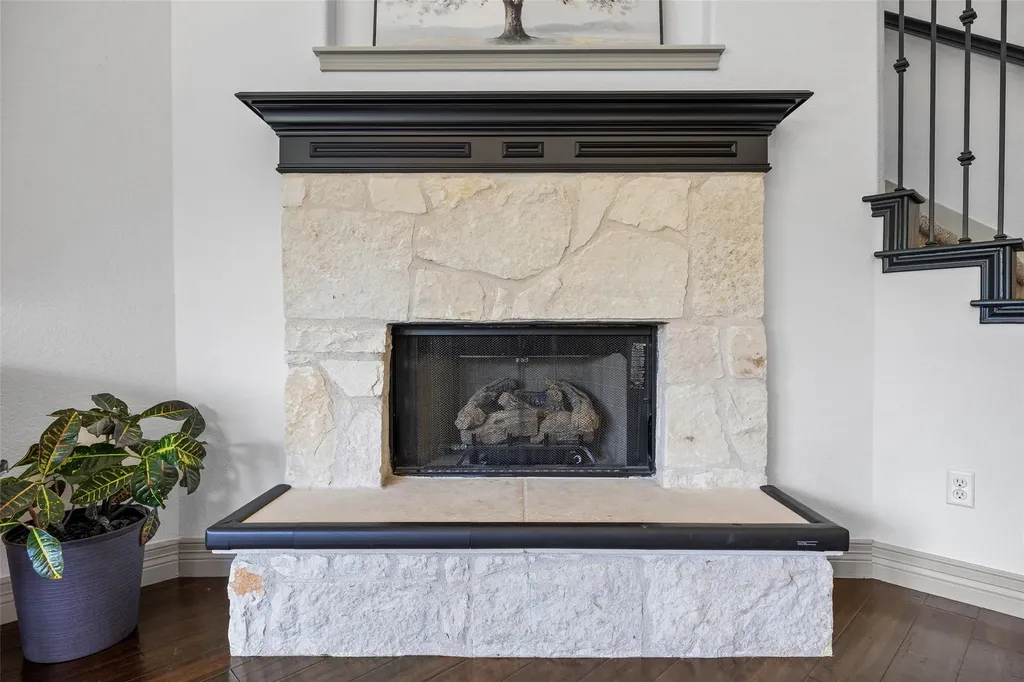 8000 Alophia Drive Austin TX 78739