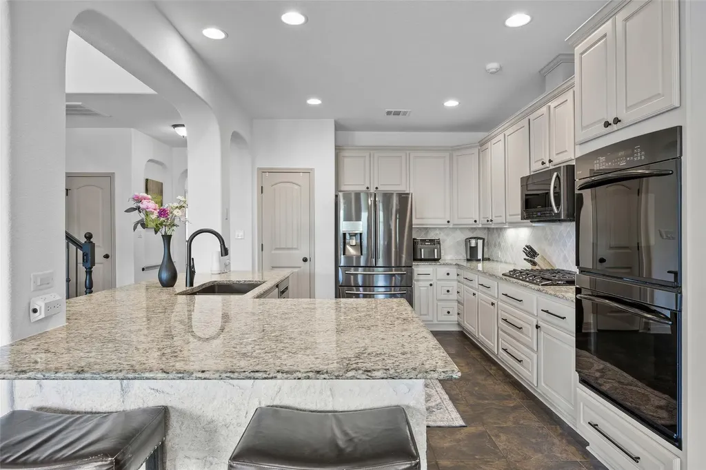 8000 Alophia Drive Austin TX 78739