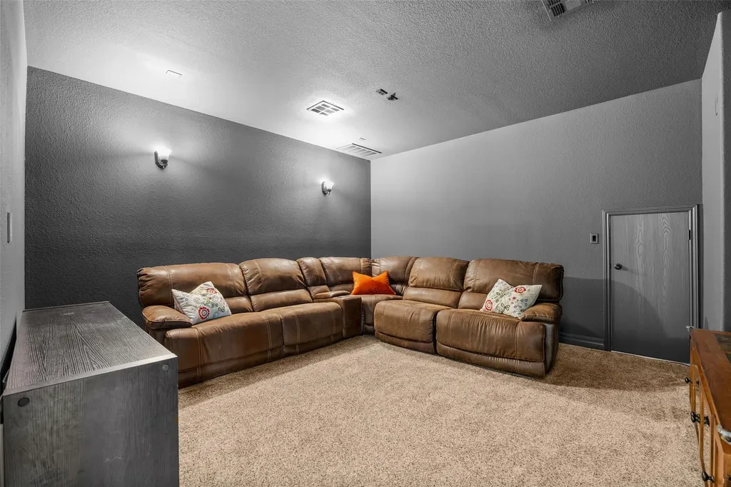 8000 Alophia Drive Austin TX 78739