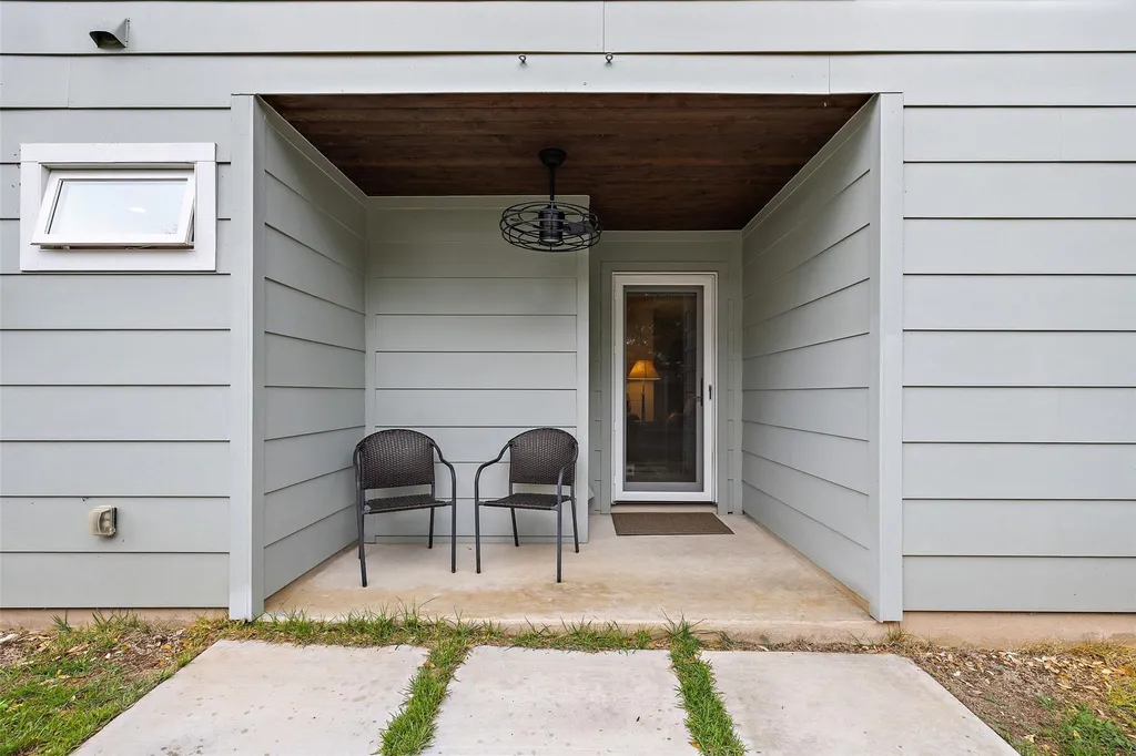 701 River Road Blanco TX 78606