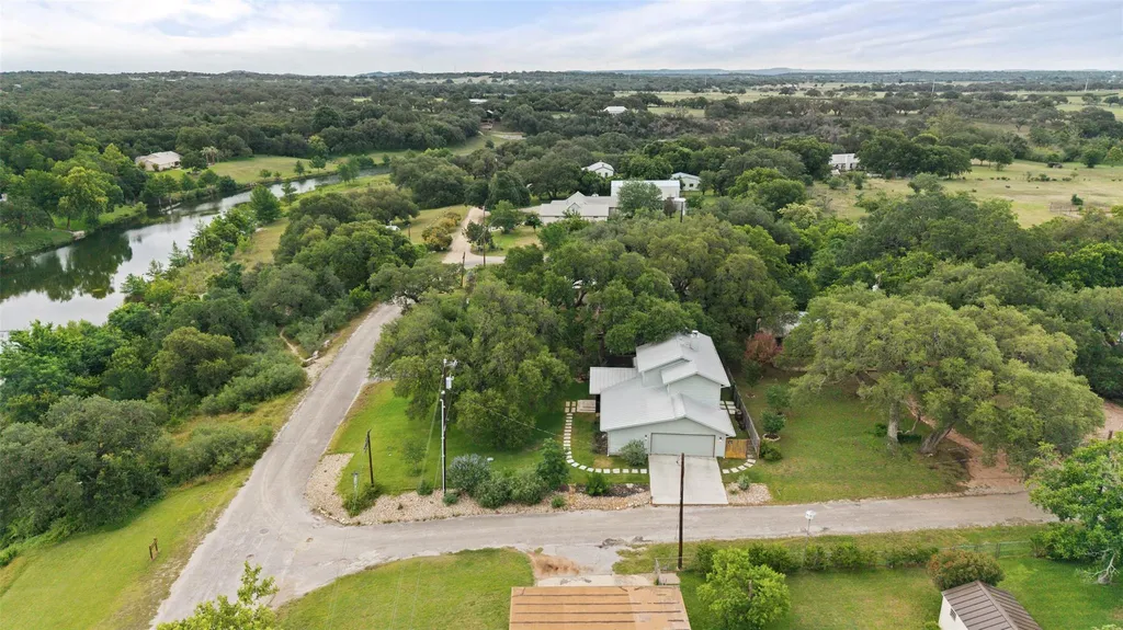 701 River Road Blanco TX 78606
