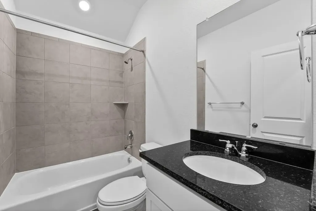 14129 Axel Johanson Drive Del Valle TX 78617