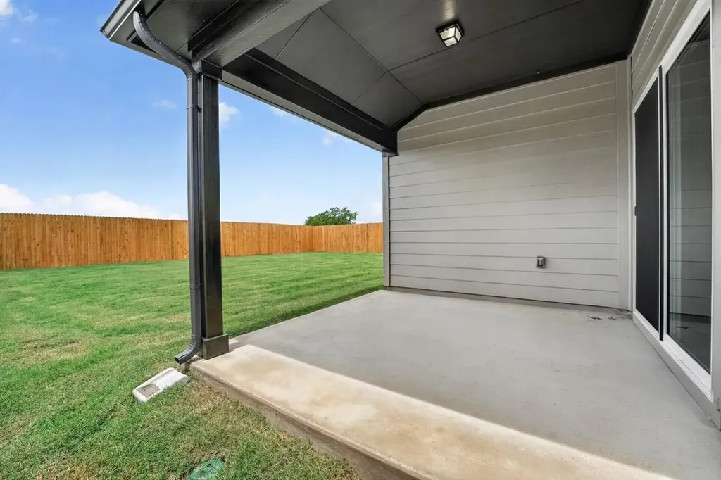 14129 Axel Johanson Drive Del Valle TX 78617