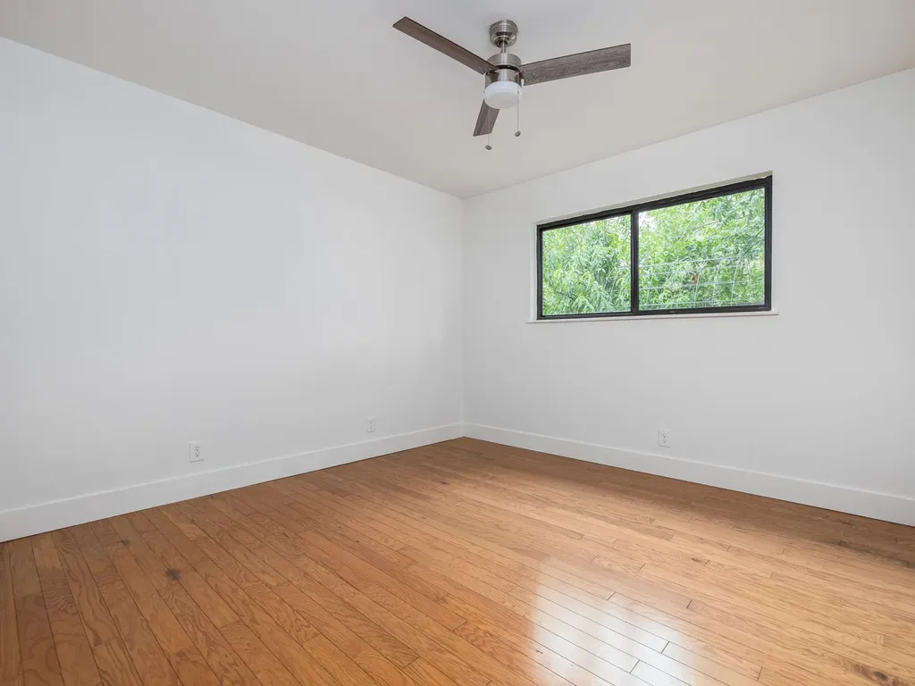 5005 Buffalo Pass Austin TX 78745