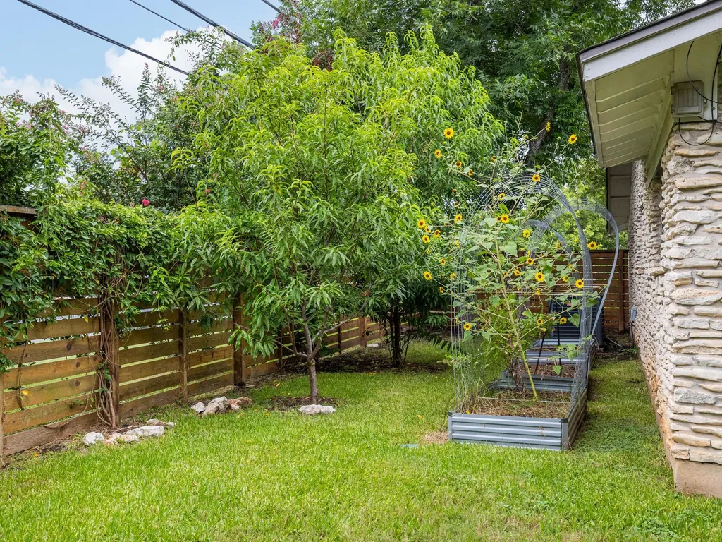 5005 Buffalo Pass Austin TX 78745