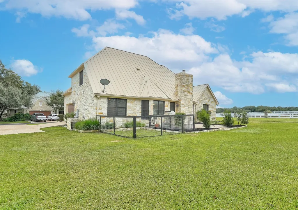 101 Mallet Court Austin TX 78737