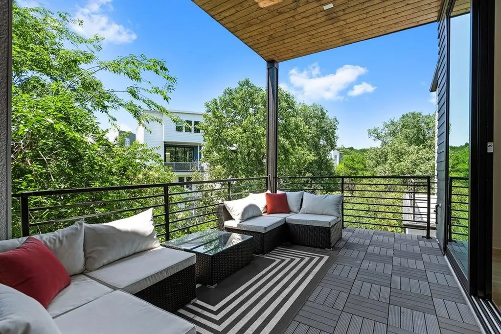4903 Stella Link Path Austin TX 78741