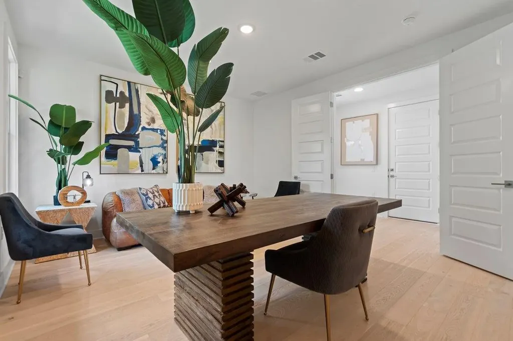 4903 Stella Link Path Austin TX 78741