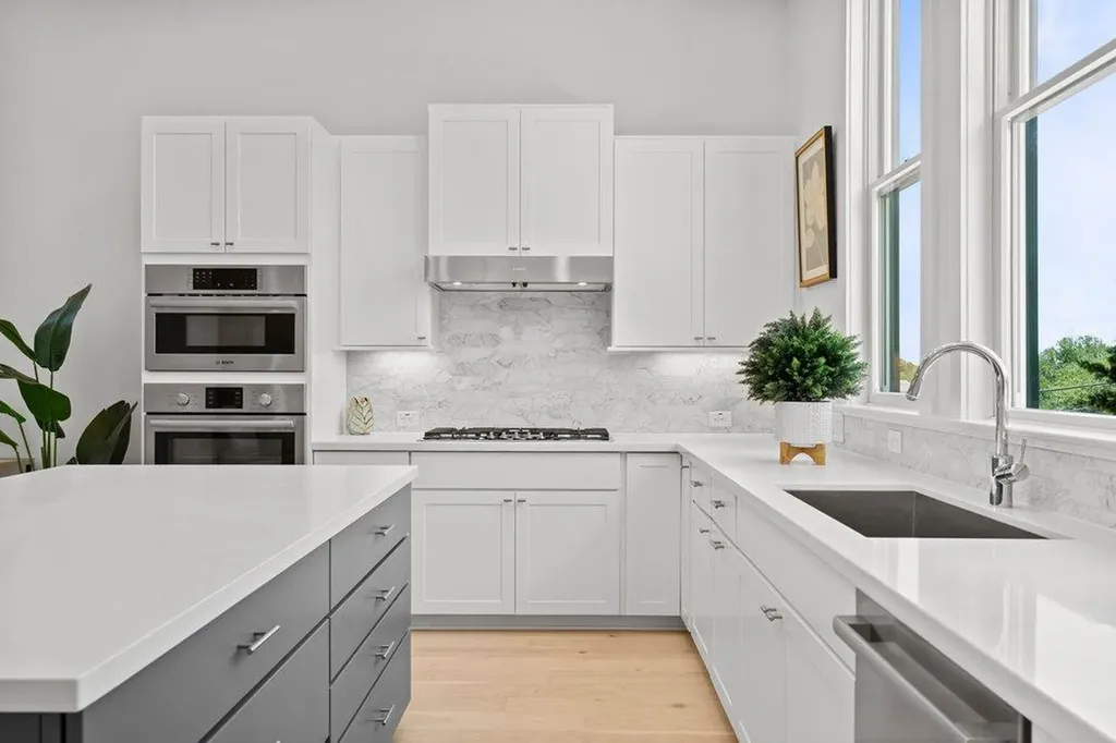 4903 Stella Link Path Austin TX 78741