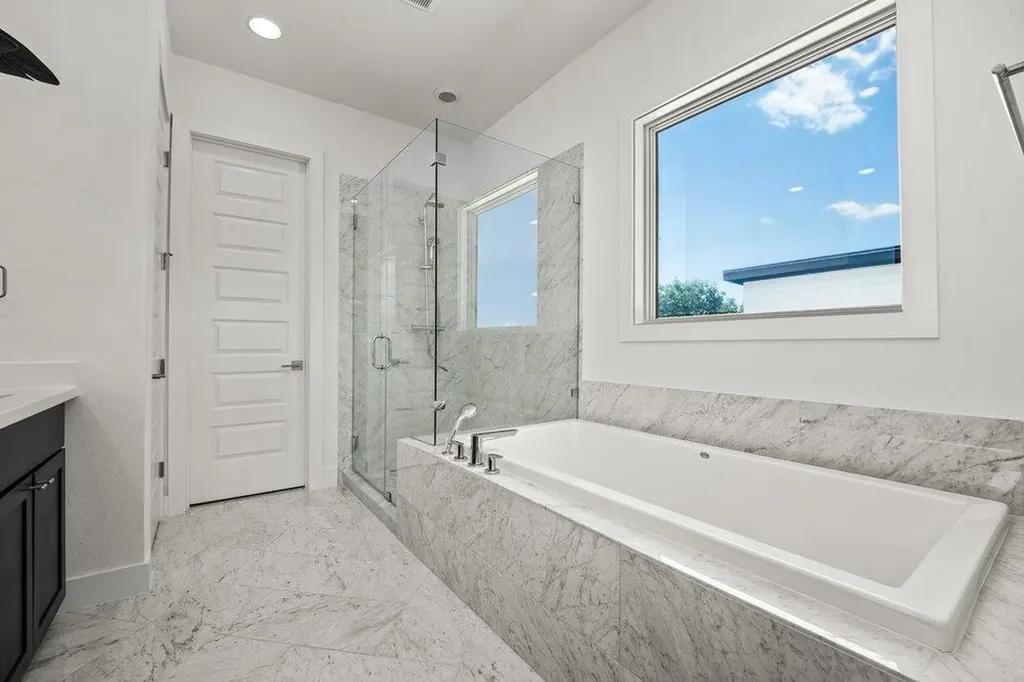 4903 Stella Link Path Austin TX 78741